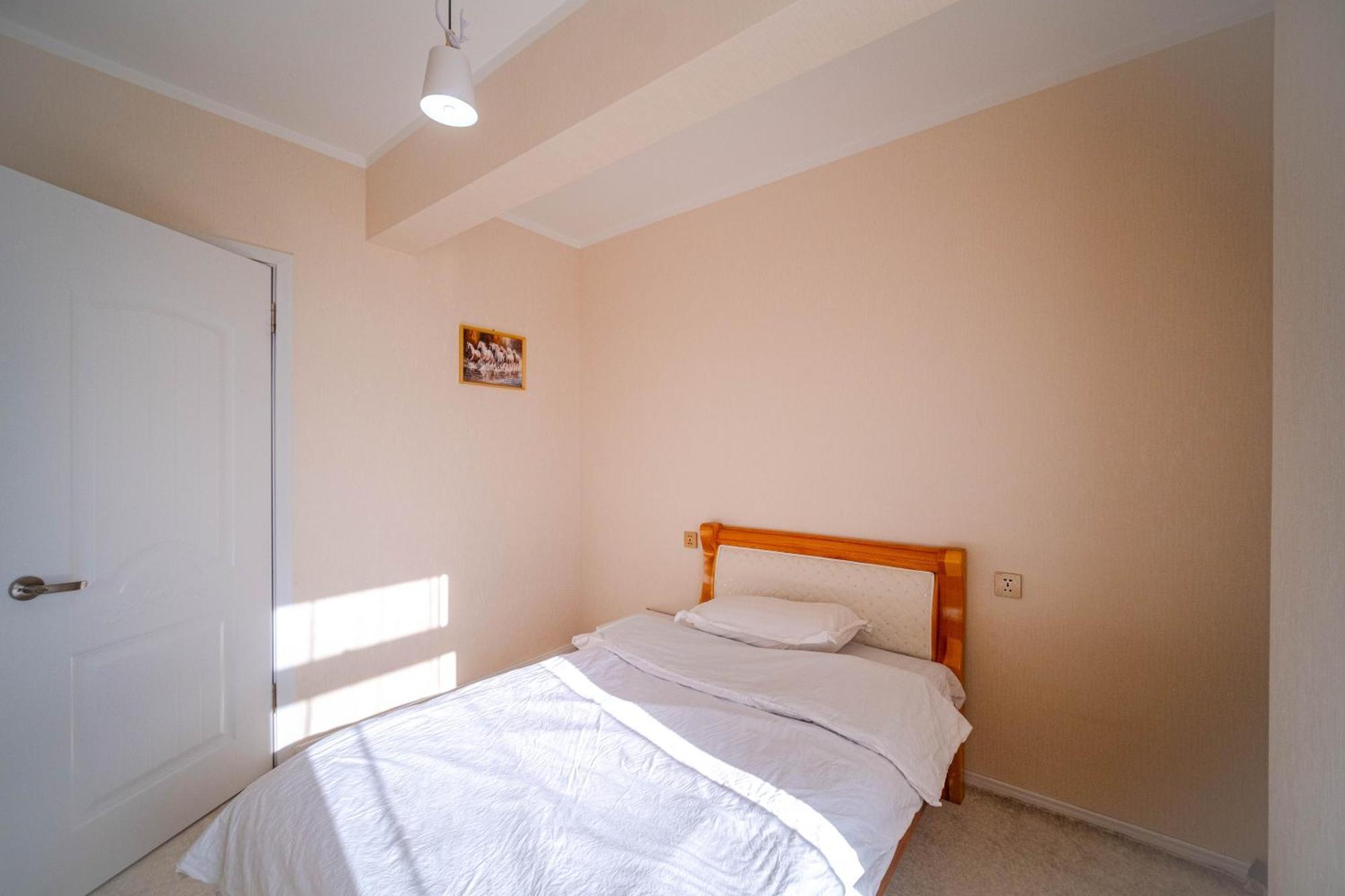 Eagle Town Serviced Apartment Улан-Батор Экстерьер фото