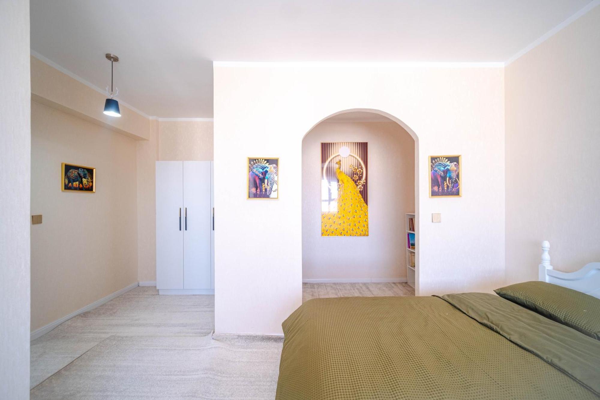 Eagle Town Serviced Apartment Улан-Батор Экстерьер фото