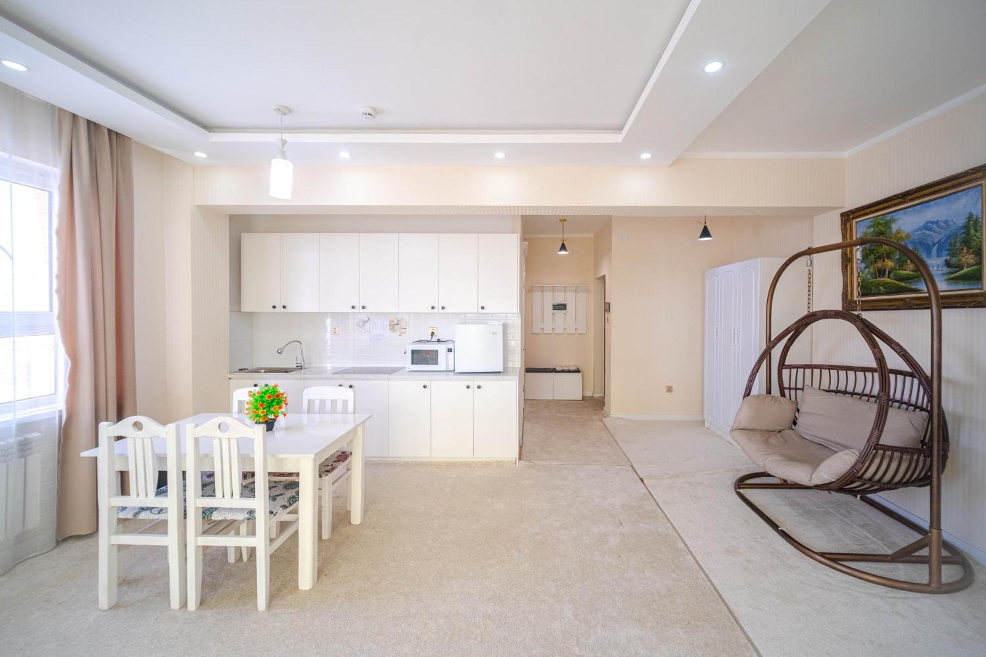 Eagle Town Serviced Apartment Улан-Батор Экстерьер фото