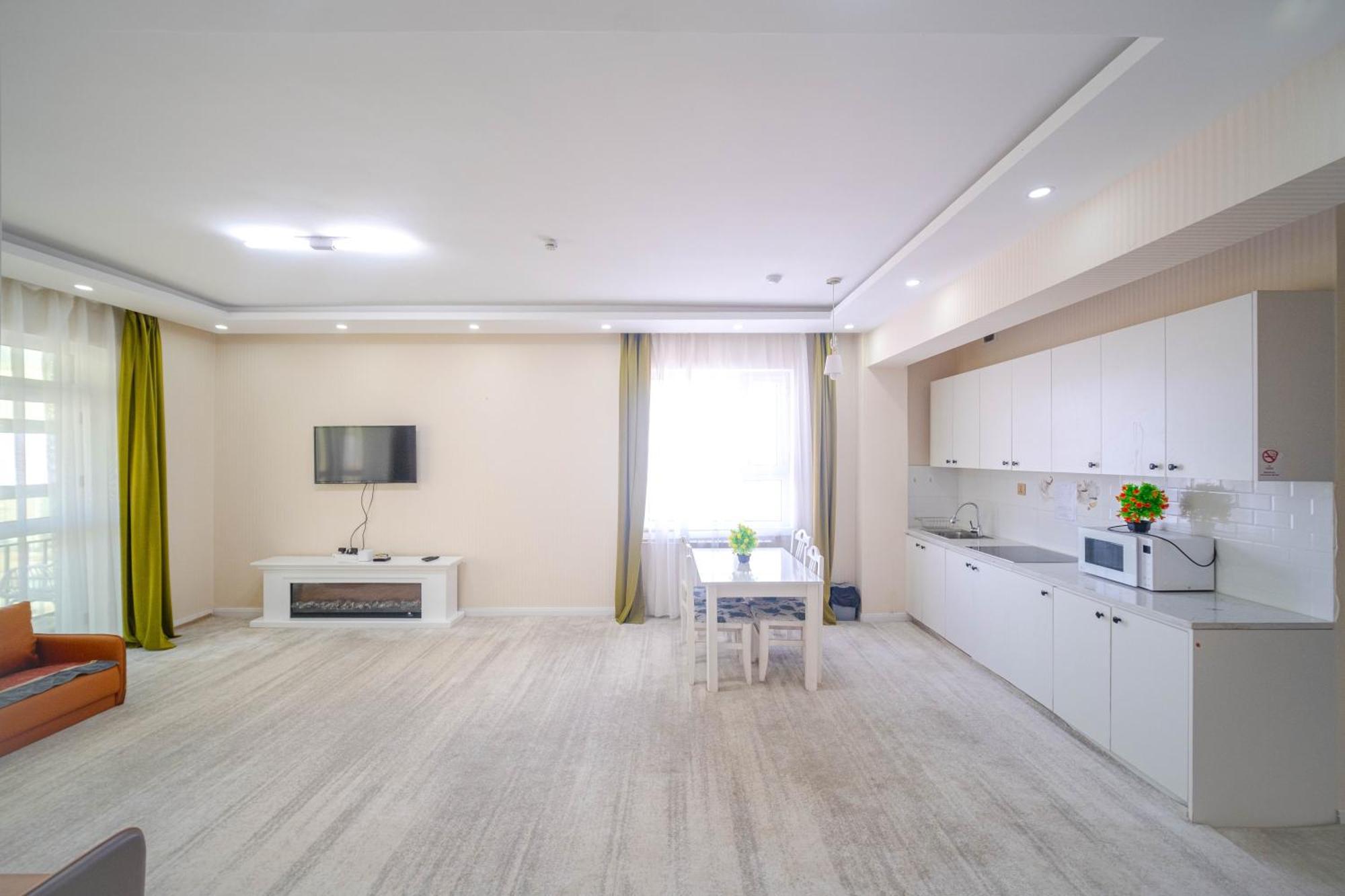 Eagle Town Serviced Apartment Улан-Батор Экстерьер фото